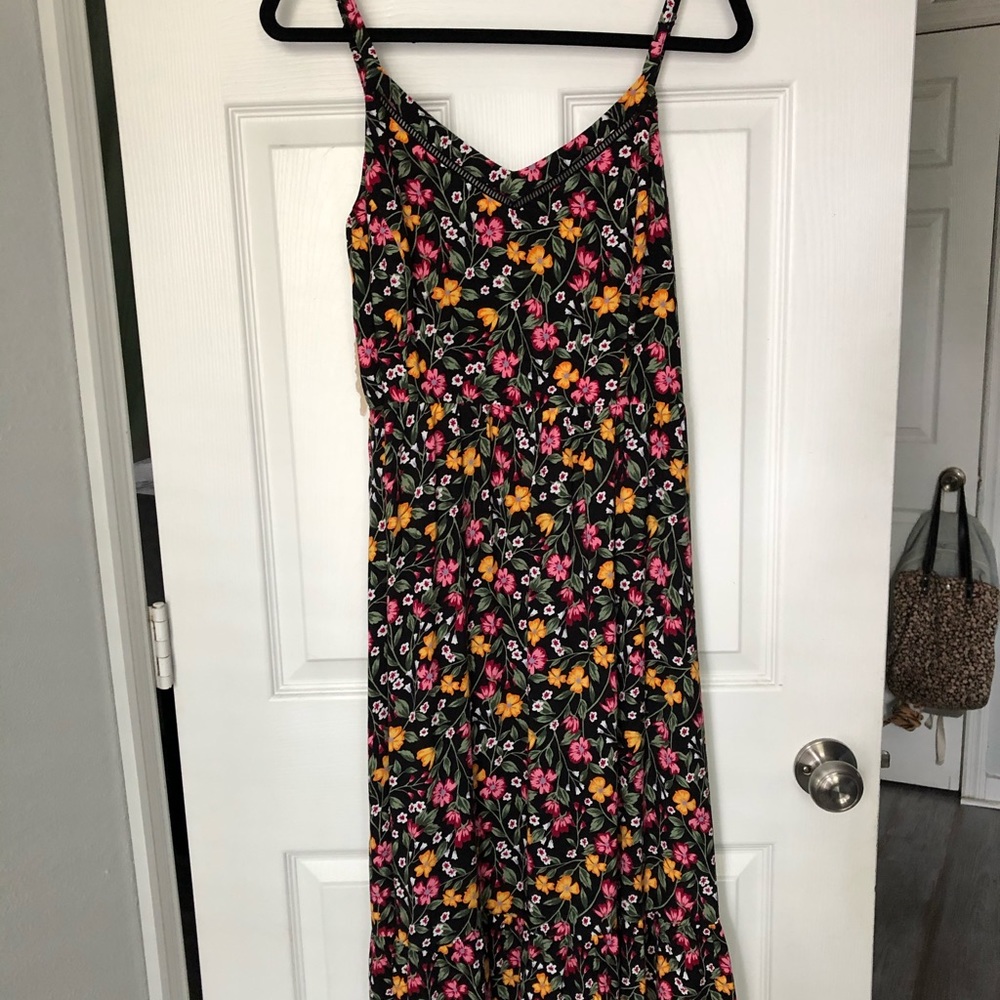 Worn once- floral maxi dress!